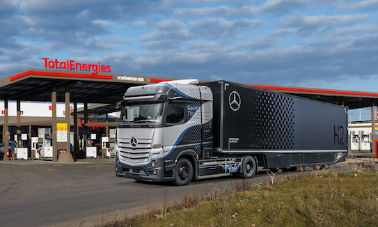TotalEnergies et Daimler Truck AG s’associent pour développer l’hydrogène dans le transport routier
