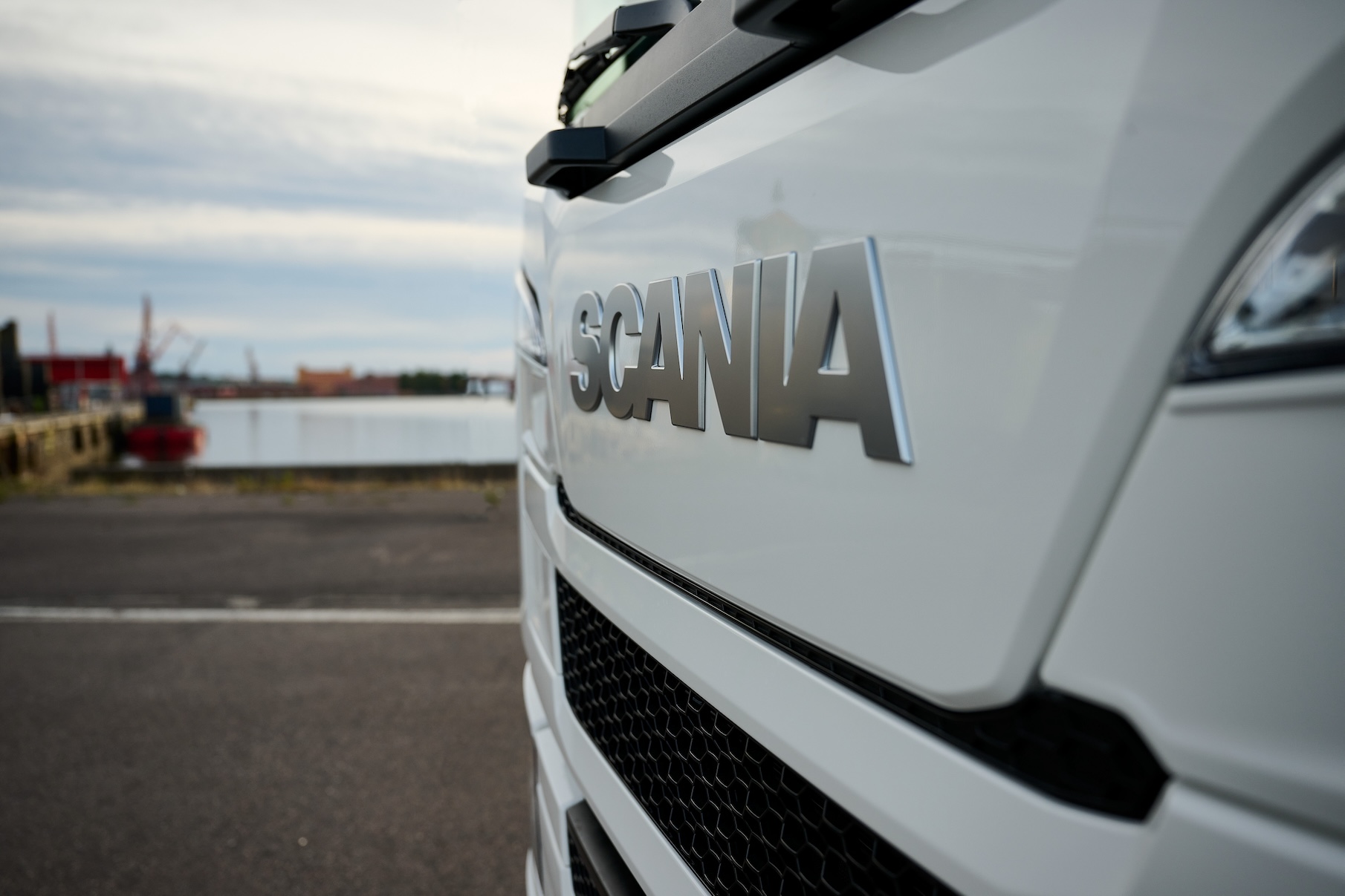 Scania renforce son réseau