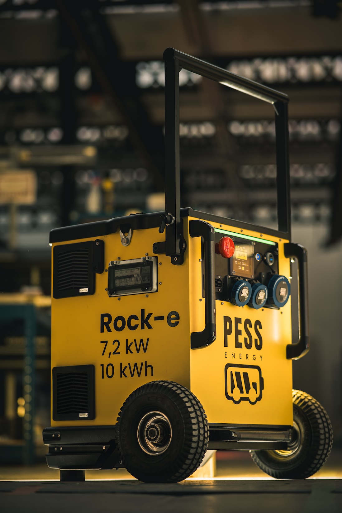 Pess Energy, an electric generator for construction sites