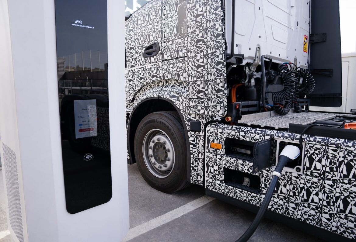 Camion électrique : Milence a testé une solution de charge de 1,1 MW