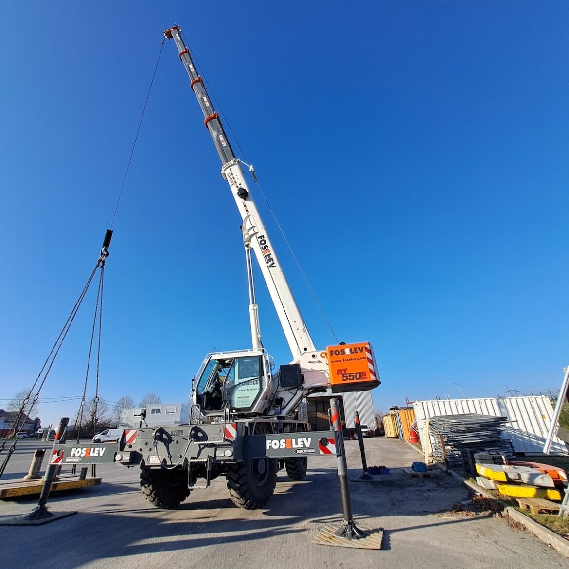 Une nouvelle grue Grove rejoint le parc Foselev