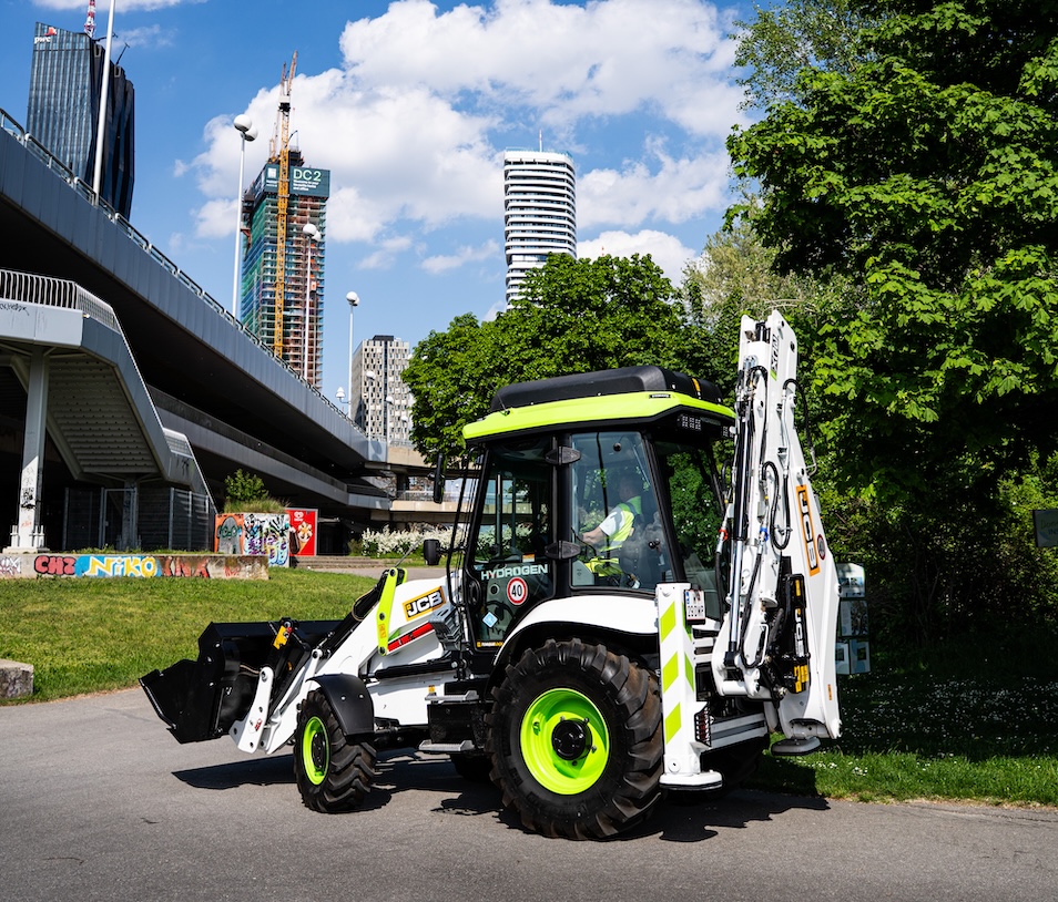 JCB hydrogen engines approved throughout Europe