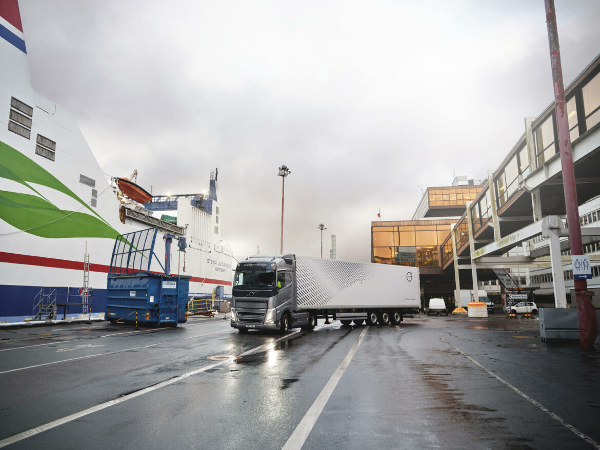 Avec Safety Zone, Volvo Trucks encadre la vitesse en zone sensible