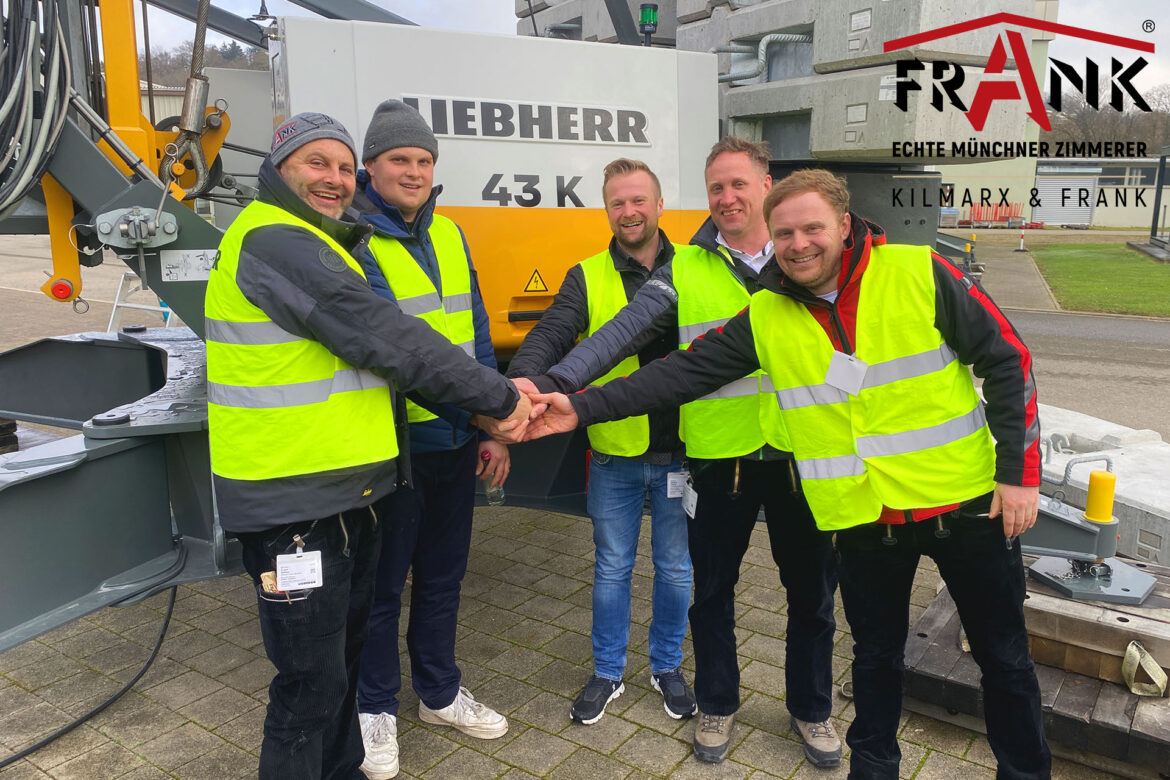 La toute première grue Liebherr 43 K livrée à Munich
