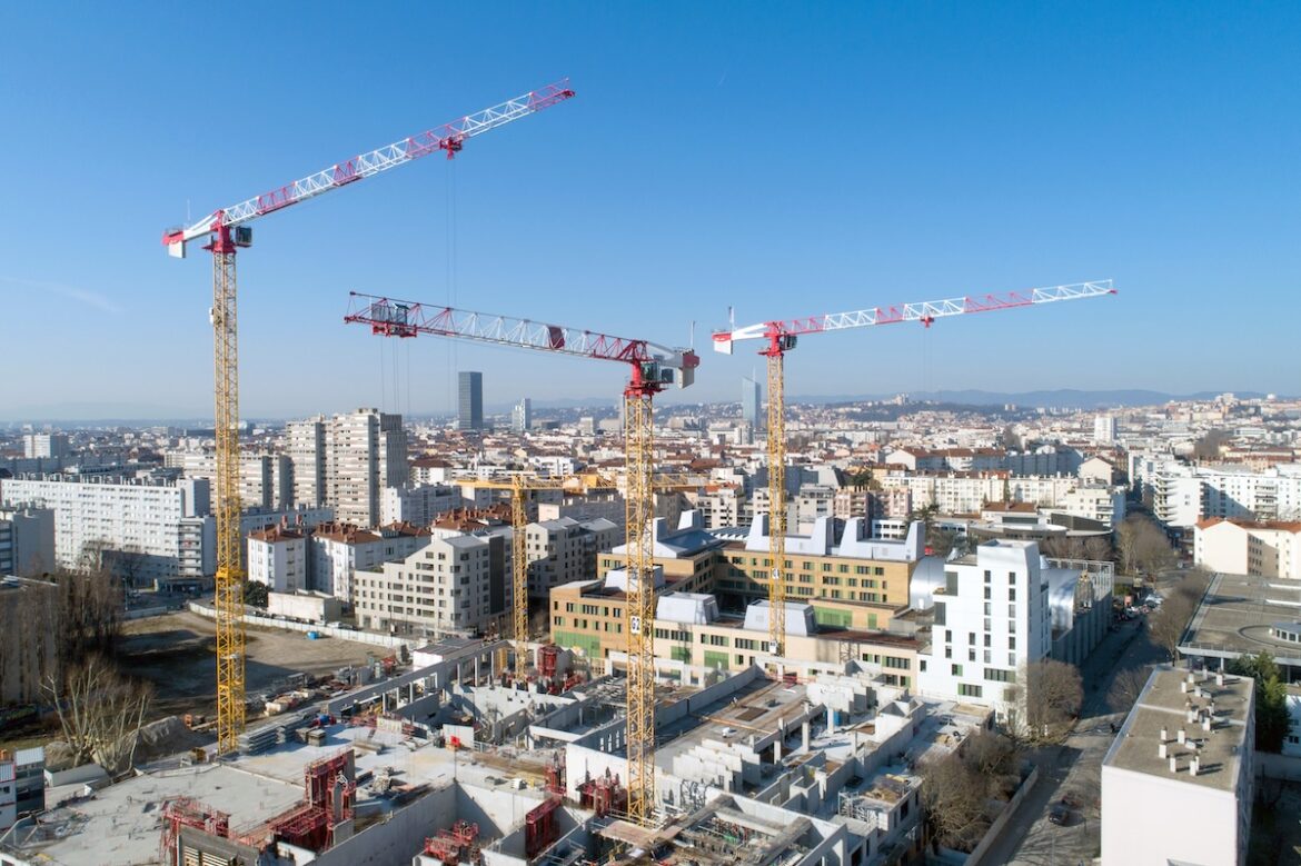 Villeurbanne : quatre grues Potain pour un nouveau quartier