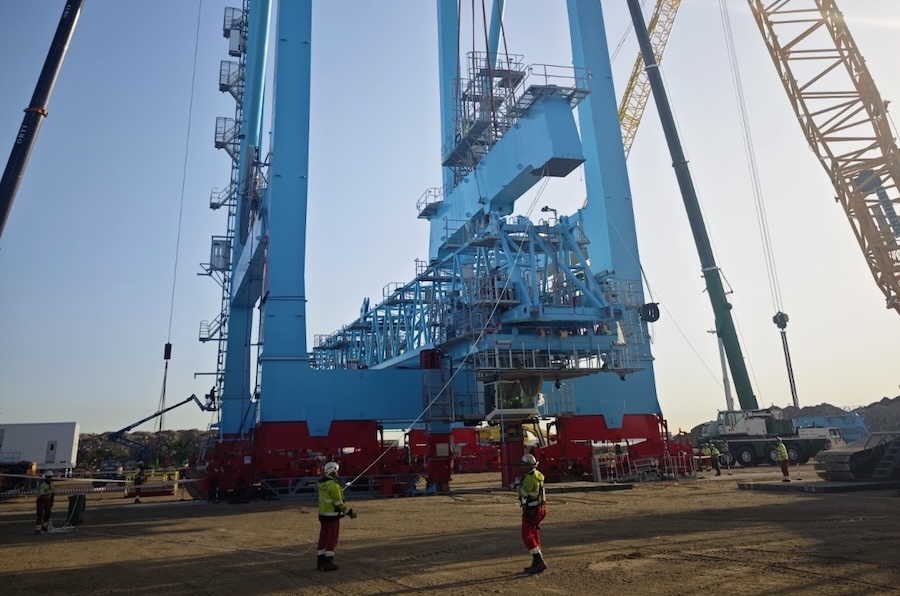Chantier millimétré pour Mammoet et Liebherr à Valence