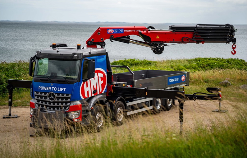 HMF dévoile la nouvelle grue 6120K-RCS 