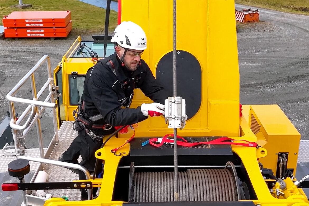 Grove facilite la maintenance des câbles de grue avec un nettoyeur innovant