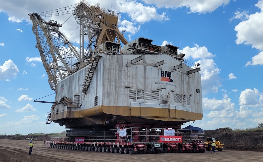 En Australie, une dragline de 3100 tonnes sur 140 lignes