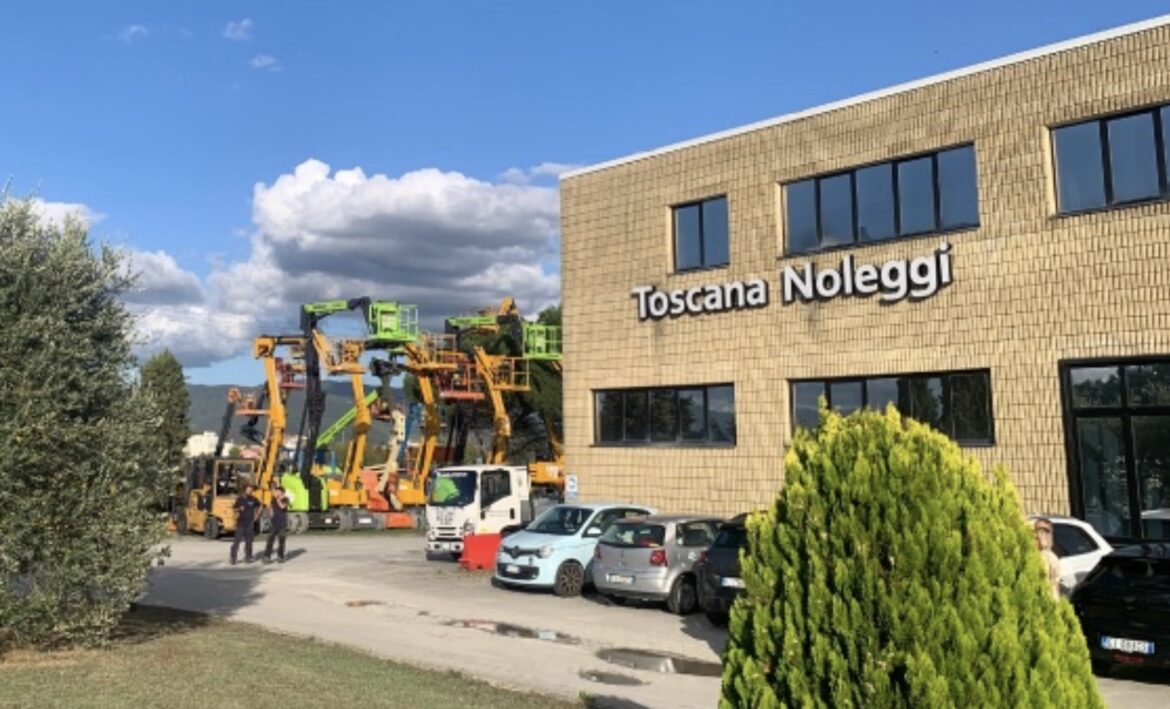 Loxam muscle son réseau en Italie avec Toscana Noleggi