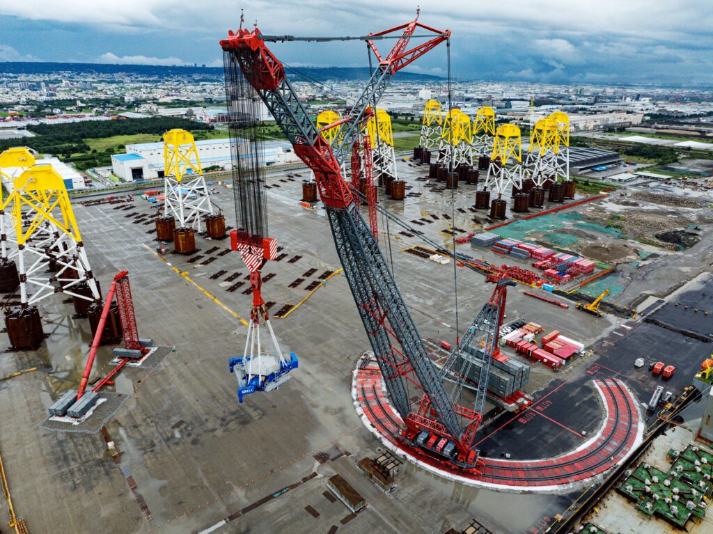 Taïwan : Mammoet a mobilisé sa grue géante SK350
