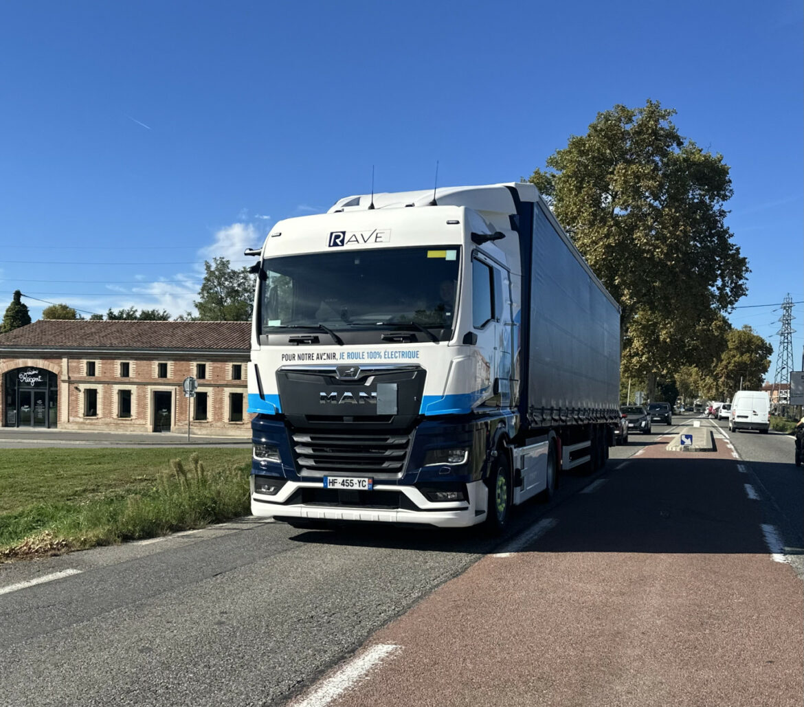 Décarbonation des poids lourds : une mission parlementaire propose 21 mesures pour accélérer l’électrification du transport routier