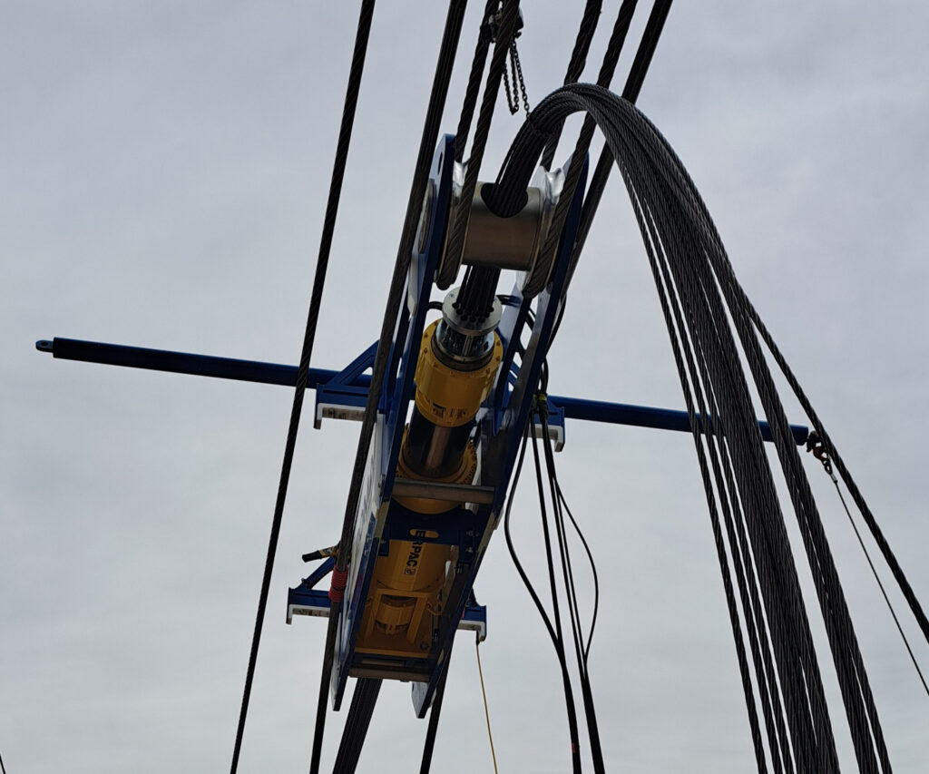 Detail Enerpac strandjack for cable pulling