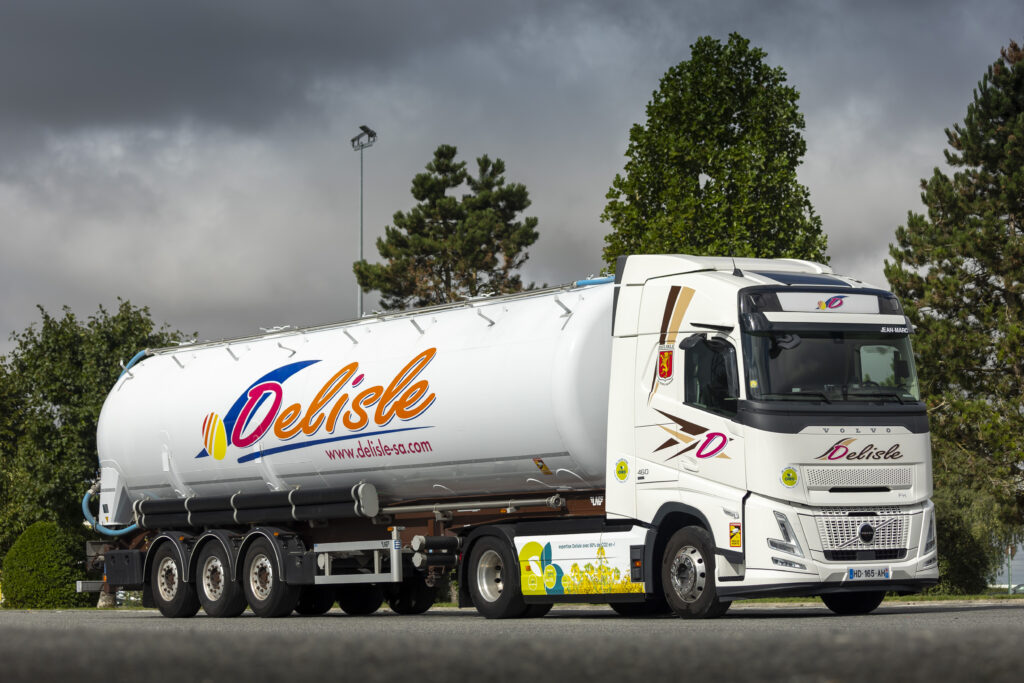 Le Groupe Delisle muscle sa flotte avec Volvo Trucks : 38 FH AERO livrés en 2025