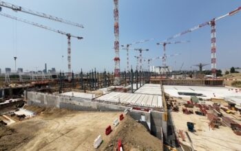 17 grues Potain à l’œuvre sur le futur quartier MIND à Milan
