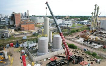 TOPAS Advanced Polymers a confié à Mammoet la planification et la réalisation des opérations de levage