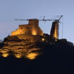 Restauration de la Rocca di Varano : la Potain Igo T 99 au cœur du chantier