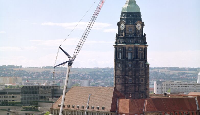 MAXIKraft célèbre sa 1000ᵉ grue Liebherr