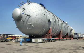 Roll Group réussit un chargement hors norme au port industriel de Jubail