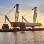 Mammoet, maître du très lourd face aux monopieux géants