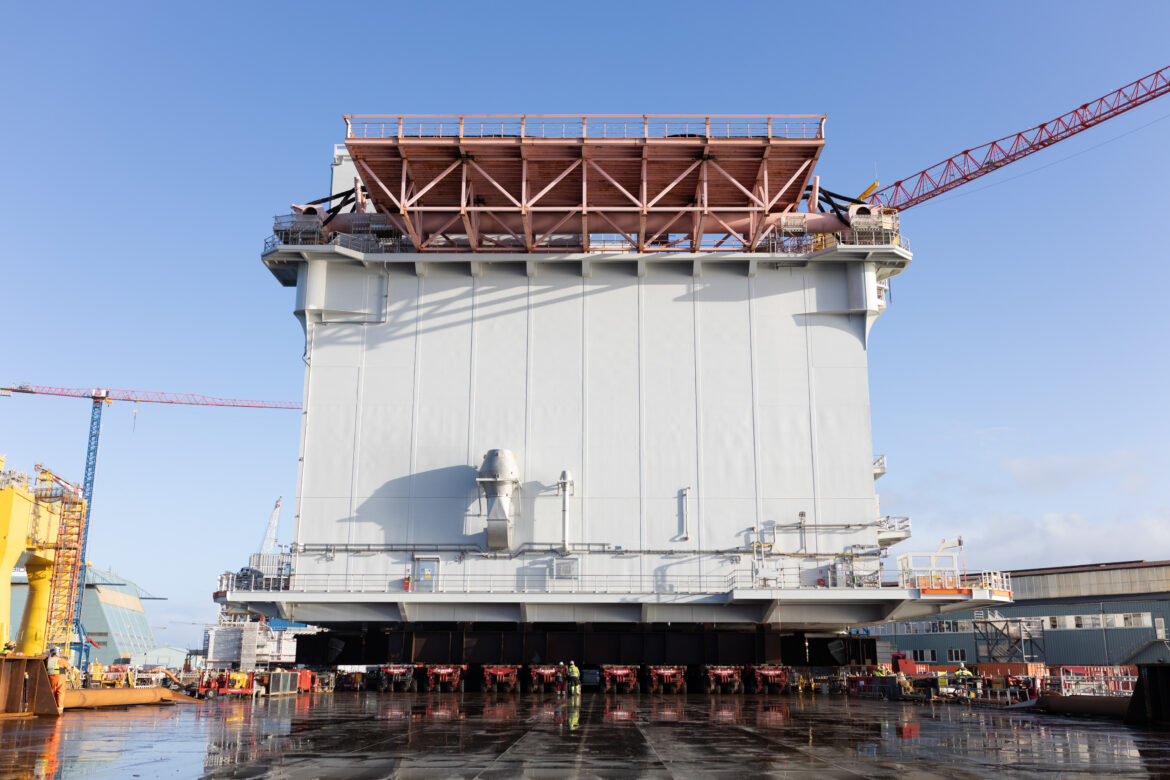 Mammoet optimise le transport des postes électriques de Dogger Bank