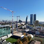 Assistedile déploie deux grues Raimondi pour un nouveau projet hôtelier à Milan