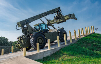 Kalmar s’allie à Independent Rough Terrain Center pour renforcer son offre en manutention tout-terrain