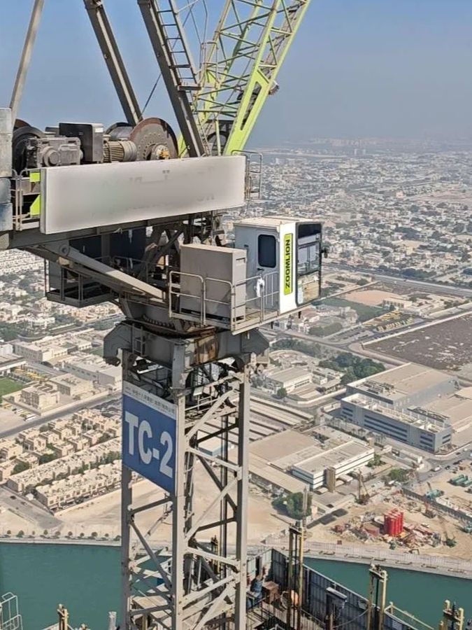 300 mètres de hauteur au cœur de Dubaï : découvrez AI Habtoor