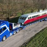 De Mulhouse à Paris, l’automotrice Bugatti unique a pris la route avec une précision chirurgicale. Grâce à Transports Olivry