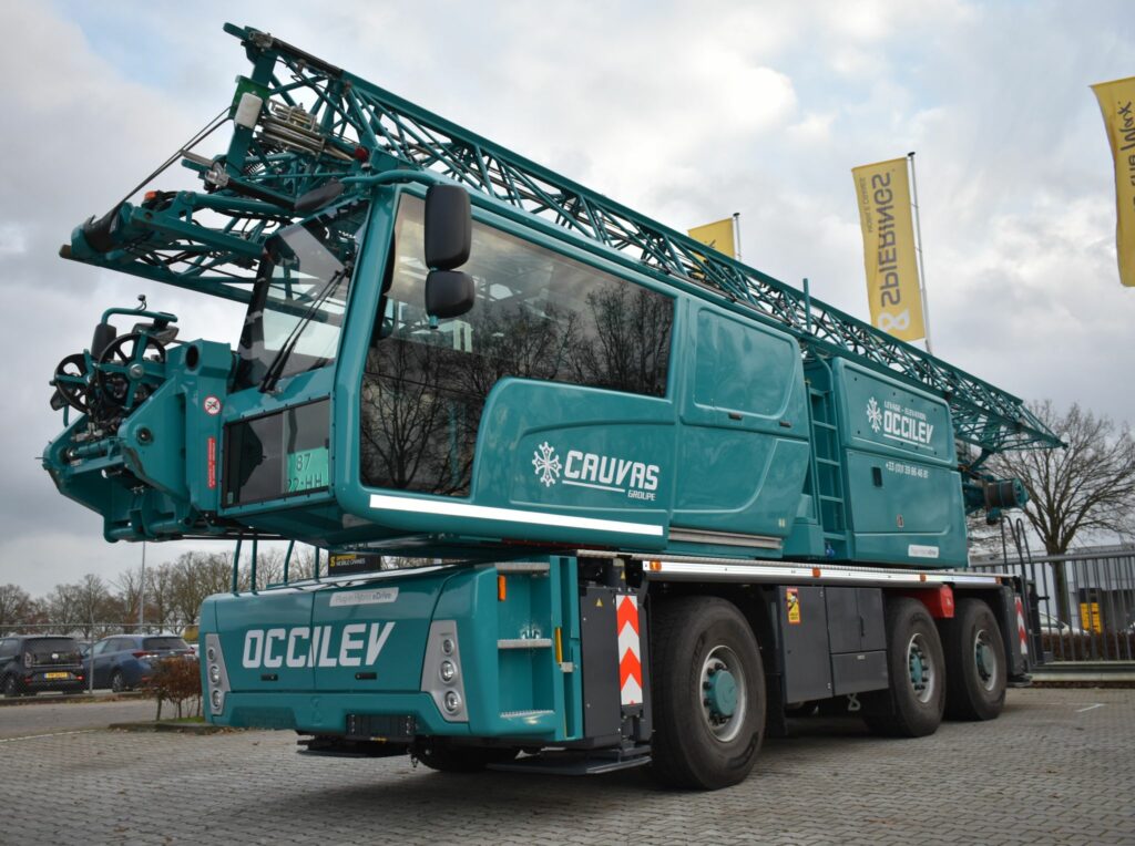 Spierings Mobile Cranes annonce la livraison de la SK487-AT3 City Boy à l’entreprise française Cauvas