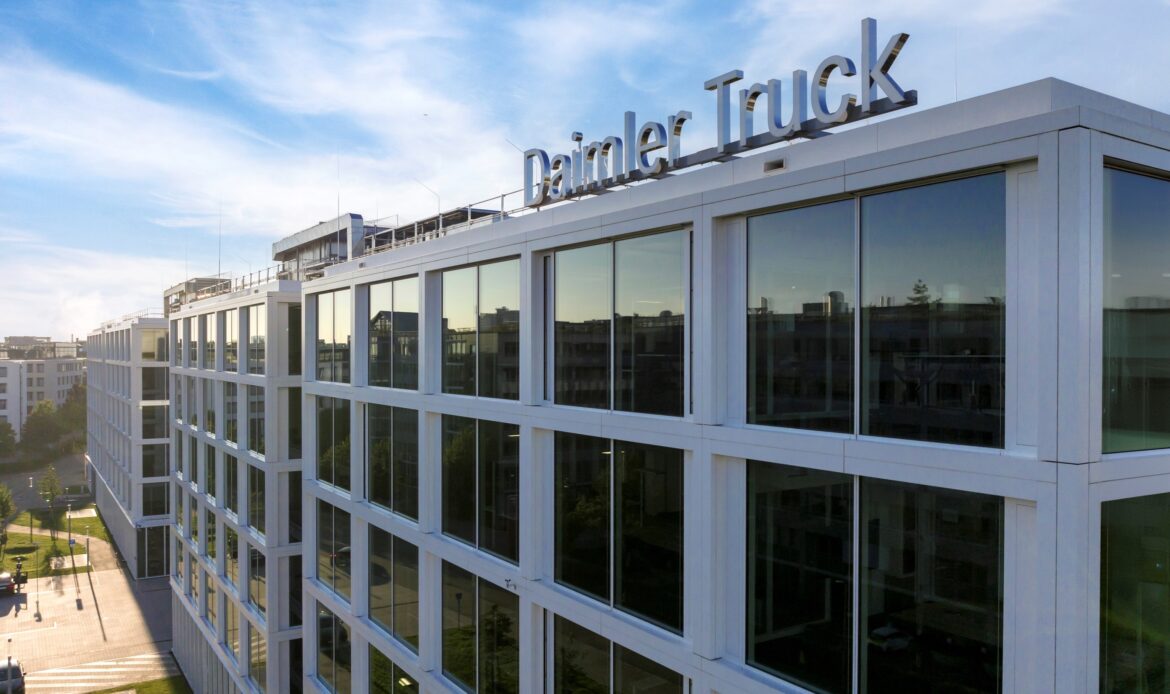 Ventes Daimler Truck 2025 : 422 510 unités