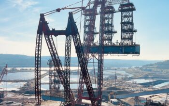 Charges XXL et hauteurs extrêmes : Mammoet repousse les limites à Fort McMurray