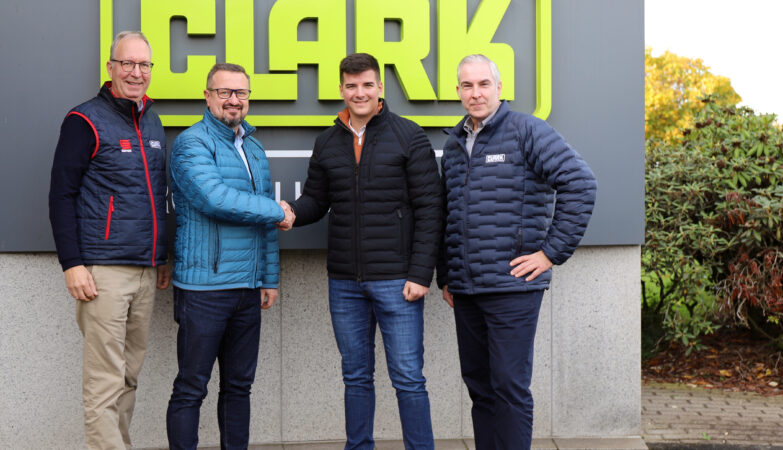 Clark Europe a signé un accord de coopération avec le spécialiste hongrois des chariots de manutention Pagát Gold