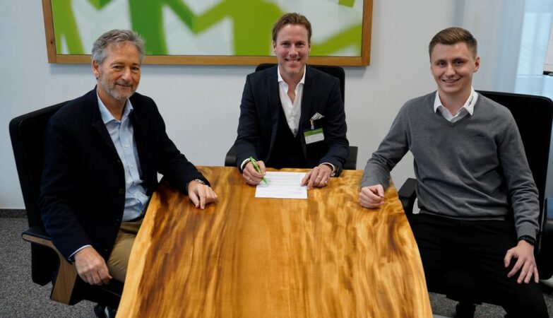 Nouvelle structure de distribution SENNEBOGEN en Finlande : Rotator Oy