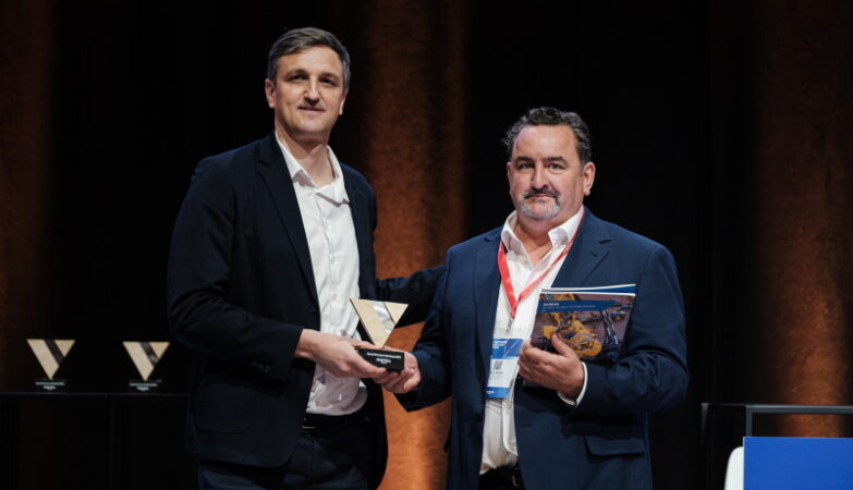 Sarens distingué par Naval Group pour 1 000 jours sans accident sur le programme Barracuda