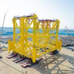 BorWin6 : Mammoet réalise le loadout de la jacket offshore à Jebel Ali