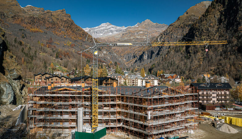Liebherr soutient la construction du refuge de montagne Cascata D’Otro
