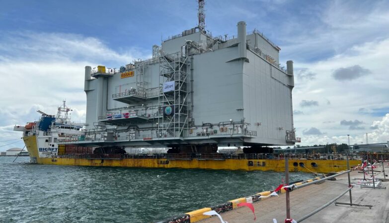 Sarens assure avec succès le pesage et le chargement du Hornsea Topside Z01 en Thaïlande