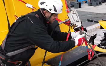 Kit de nettoyage et de graissage des cƒbles m‚talliques 2