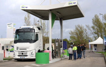 GNL poids lourds : Gaz’up by Enerjump et Volvo Trucks testent un modèle opérationnel à Bordeaux