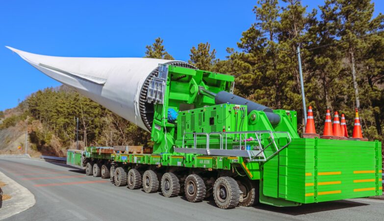 Cometto BladeMAX1000 & Faymonville WingMAX : la symbiose parfaite pour déplacer des pales de 85 mètres