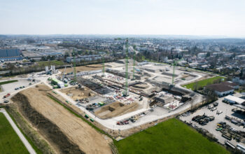 Le vert à l’honneur : six grues WOLFF sur le chantier du nouvel hôpital de Memmingen