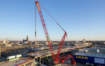 Liebherr LR 11000 a été mobilisée pour démonter un pont de la route fédérale B10