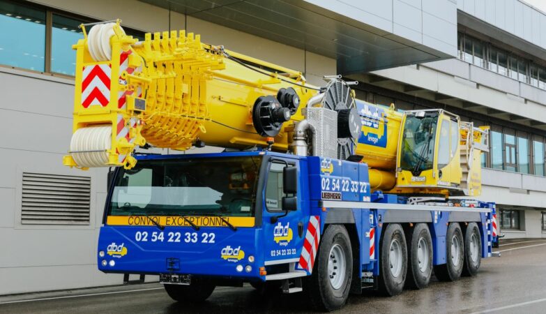 DBD 36 renforce son parc à Châteauroux , Liebherr