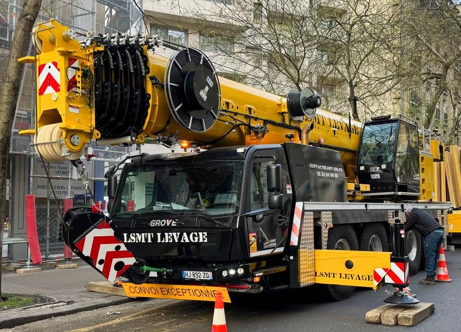 Une Grove GMK 4100L.2 fait son entrée chez LSMT