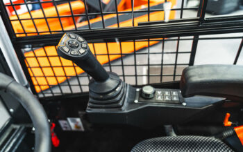 HUBTEX modernise la commande de ses chariots multidirectionnels