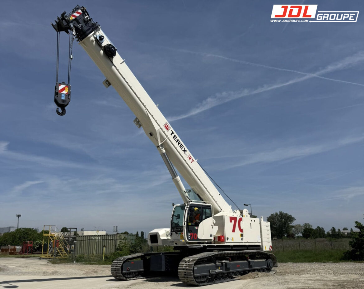 EN LIVE DE CRESPELLANO : TEREX DÉCHAÎNE LES FORCES DU LEVAGE AVEC LA TTC 70
