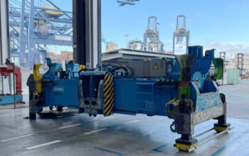 L’E-mover d’Enerpac révolutionne la maintenance portuaire à Valence