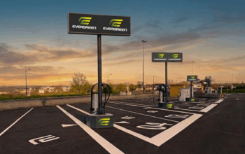 Evergreen ouvre ses deux premières stations de recharge pour poids lourds