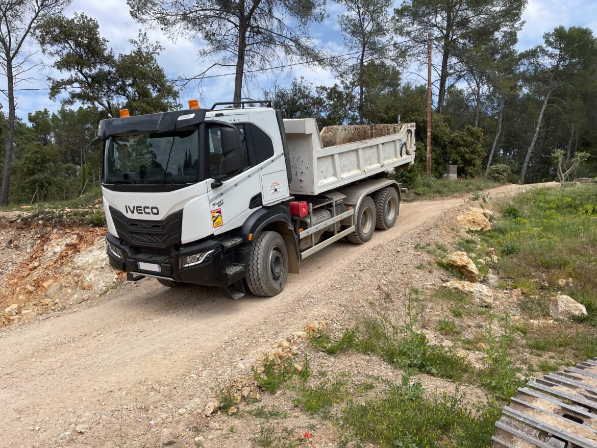 Terrains extrêmes, efficacité maximale : Vargin Terrassement adopte les IVECO T-Way